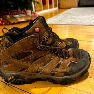 Merrell Moab mens hiking boots